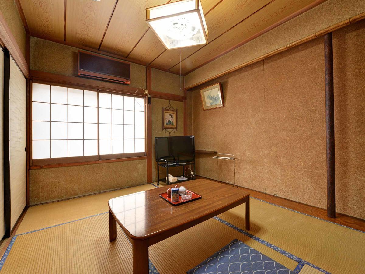 Suzukiya Ryokan Hotel Daigo Buitenkant foto